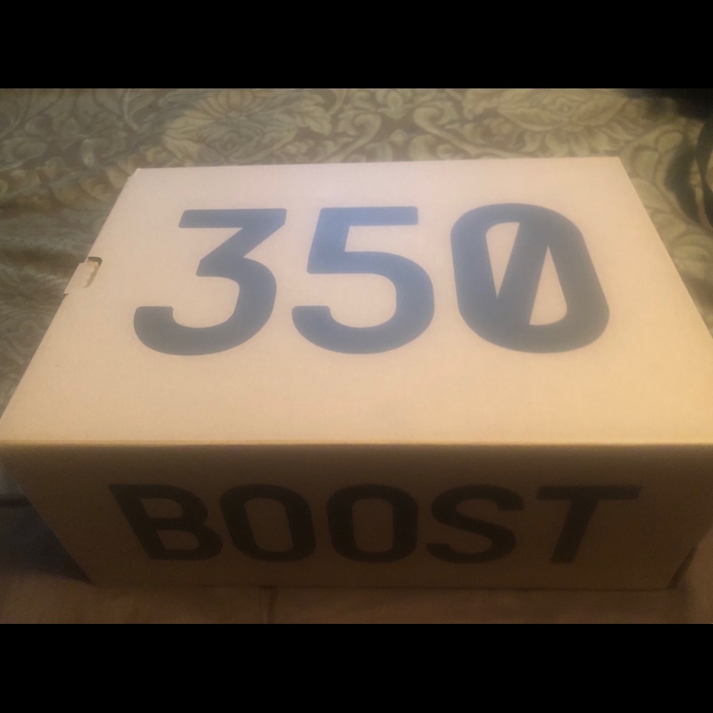ADIDAS YEEZY BOOST 350 V2 - Picture 6 of 8